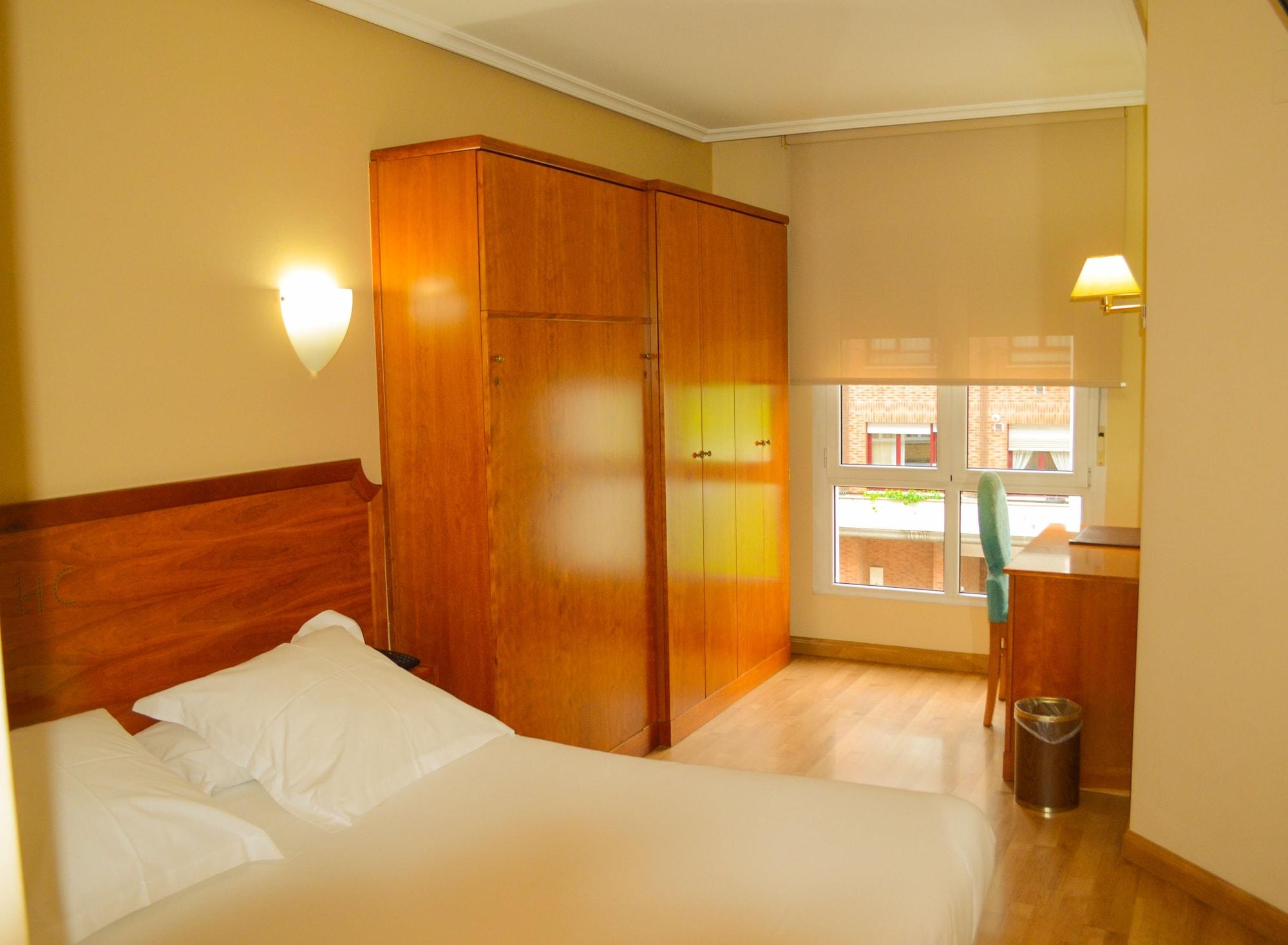 El Retiro De Cardea Hotel Oviedo Kültér fotó